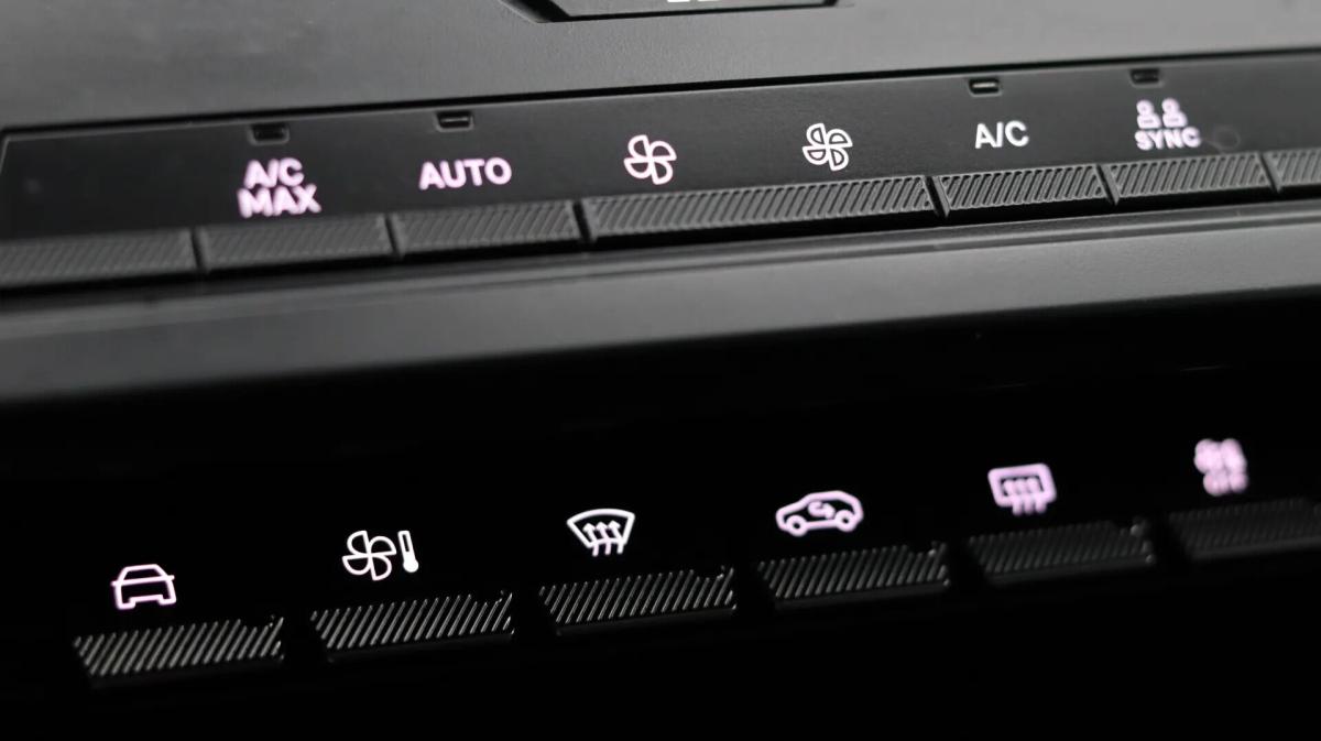 peugeot-308-2022-diesel-1499cc