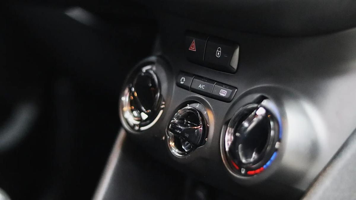 peugeot-208-2018-gasolina-1199cc