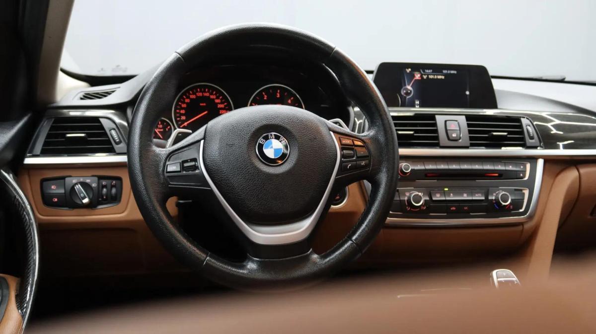 bmw-serie-3-320d-sedan-2014-diesel-1995cc