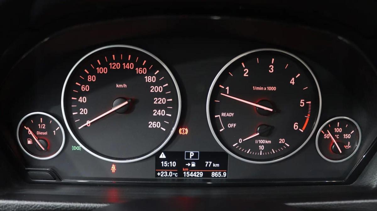 bmw-serie-3-320d-sedan-2014-diesel-1995cc