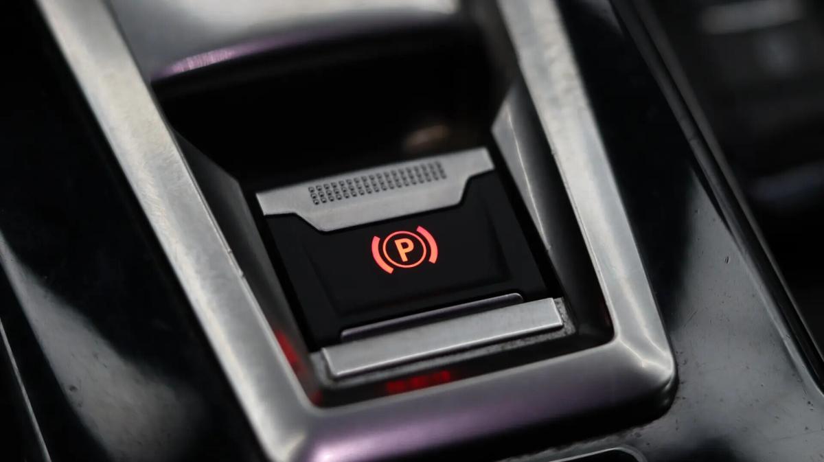peugeot-3008-2019-diesel-1499cc