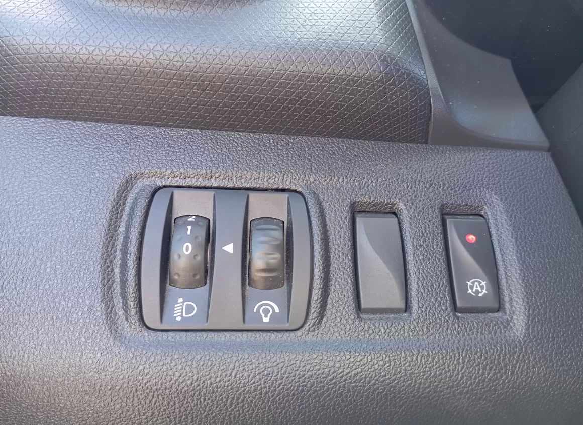 renault-clio-sport-tourer-2019-diesel-1461cc