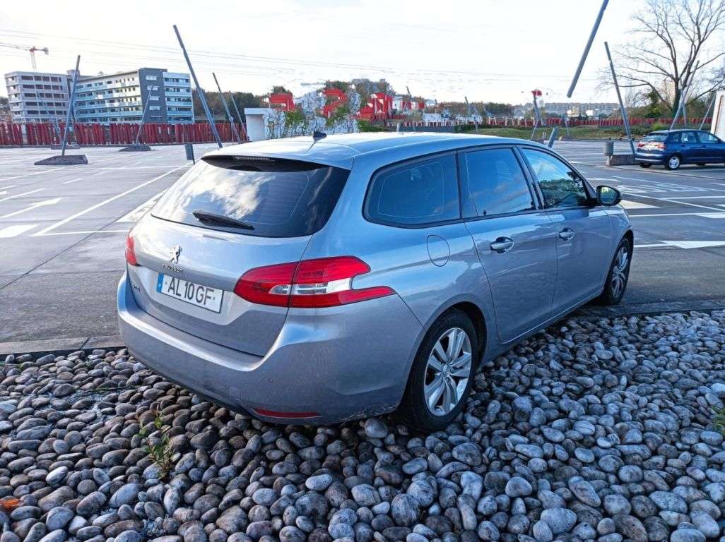 peugeot-308-sw-2017-diesel-1560cc