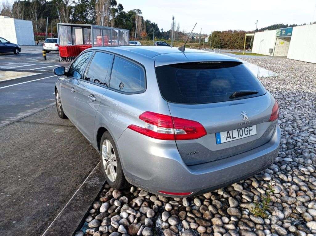 peugeot-308-sw-2017-diesel-1560cc