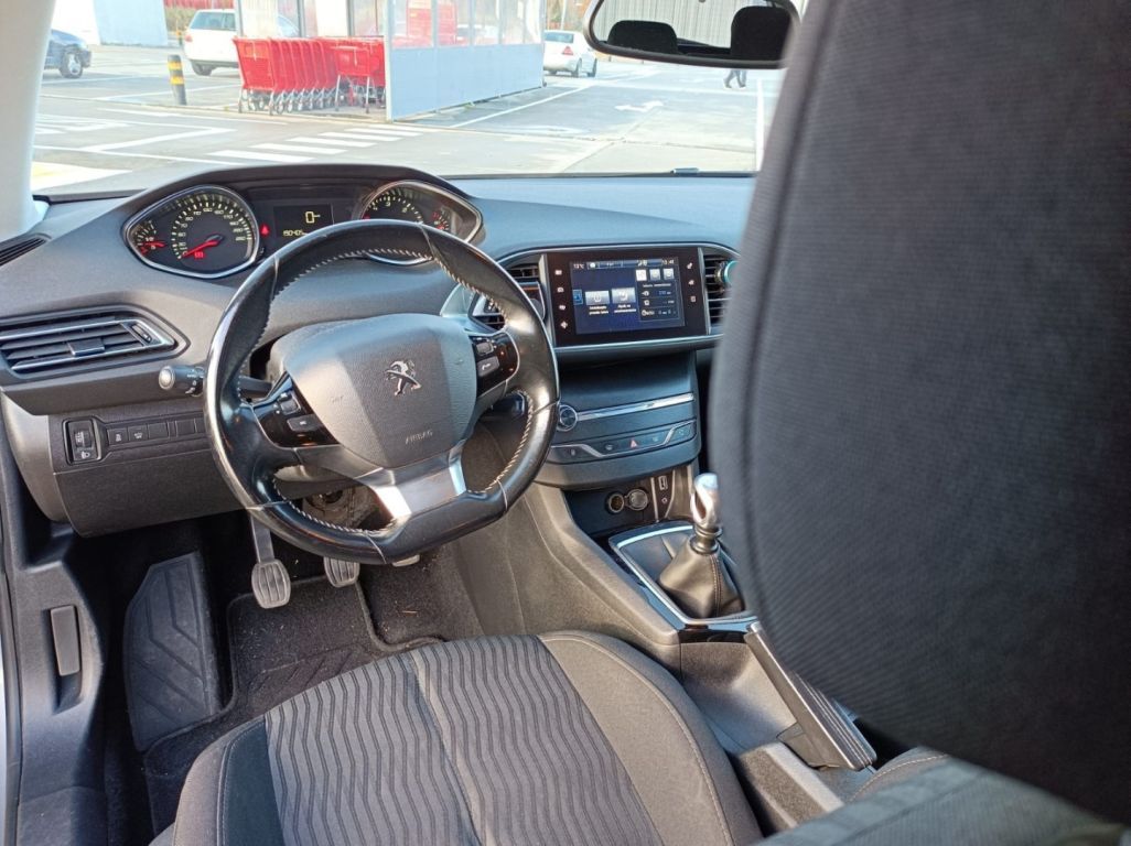 peugeot-308-sw-2017-diesel-1560cc
