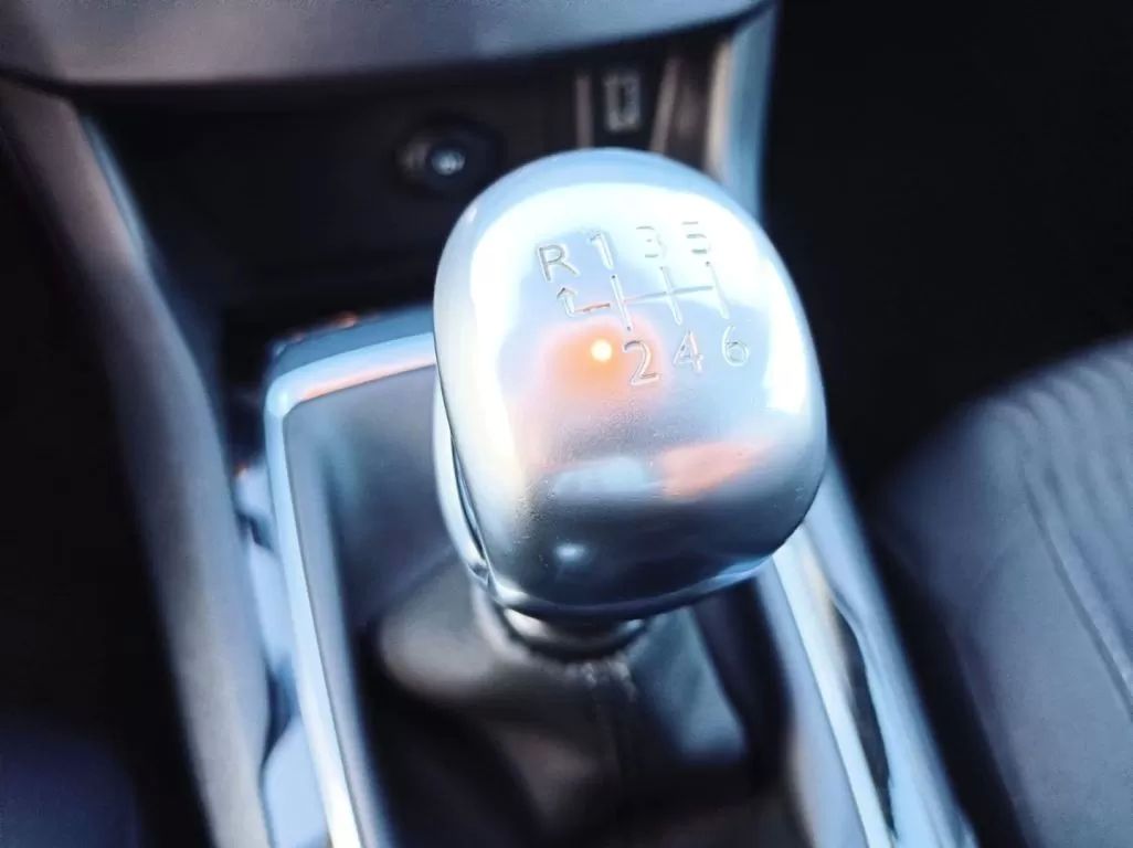 peugeot-308-sw-2017-diesel-1560cc