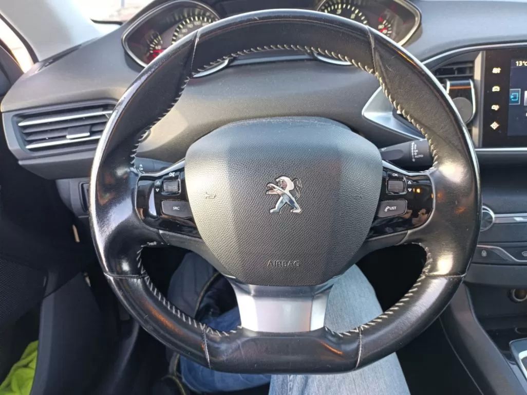 peugeot-308-sw-2017-diesel-1560cc