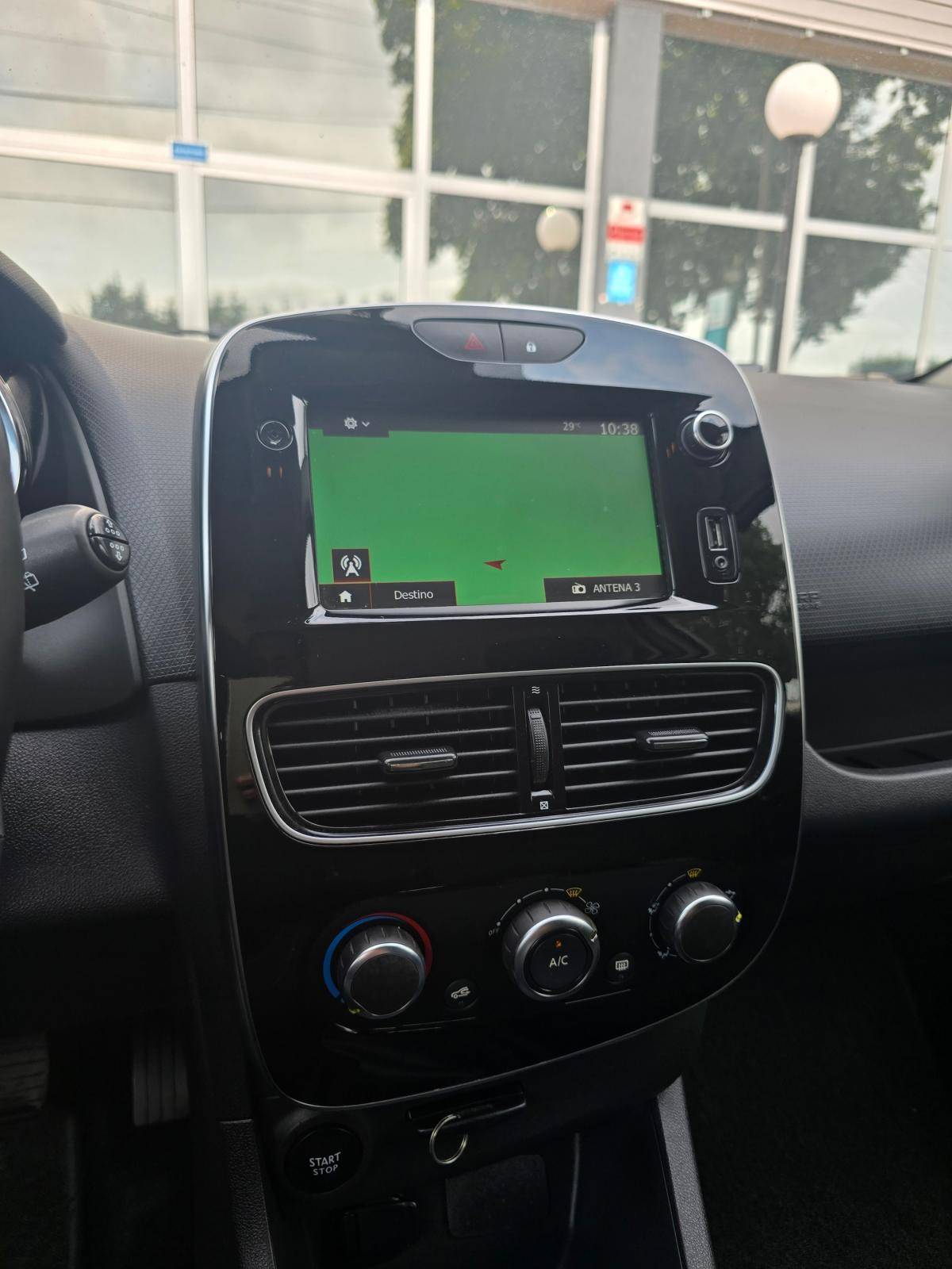 renault-clio-sport-tourer-2019-diesel-1461cc