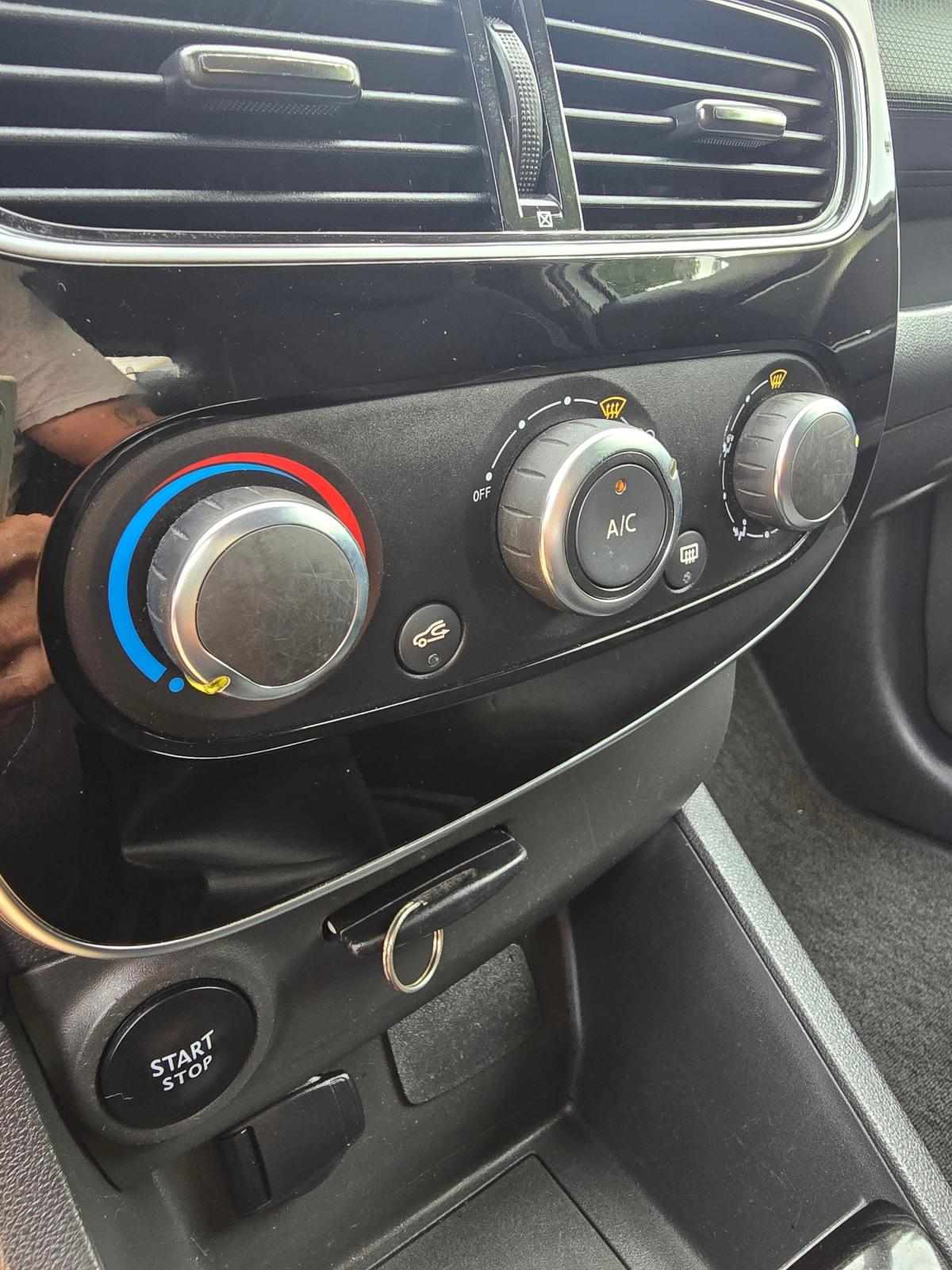 renault-clio-sport-tourer-2019-diesel-1461cc