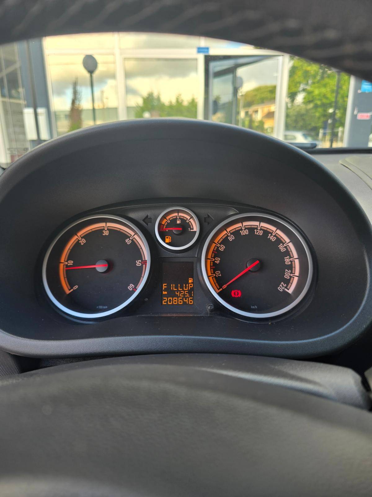 opel-corsa-2014-diesel-1248cc