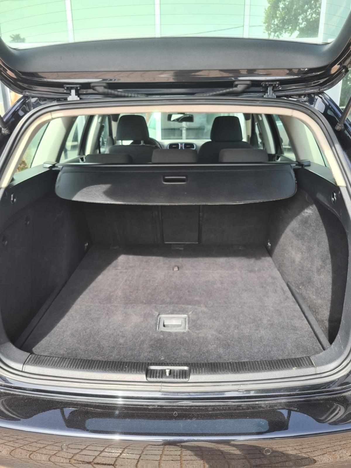 volkswagen-golf-2009-diesel-1598cc