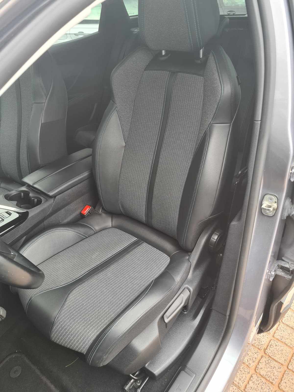 peugeot-3008-2021-hibrido-a-gasolina-1598cc