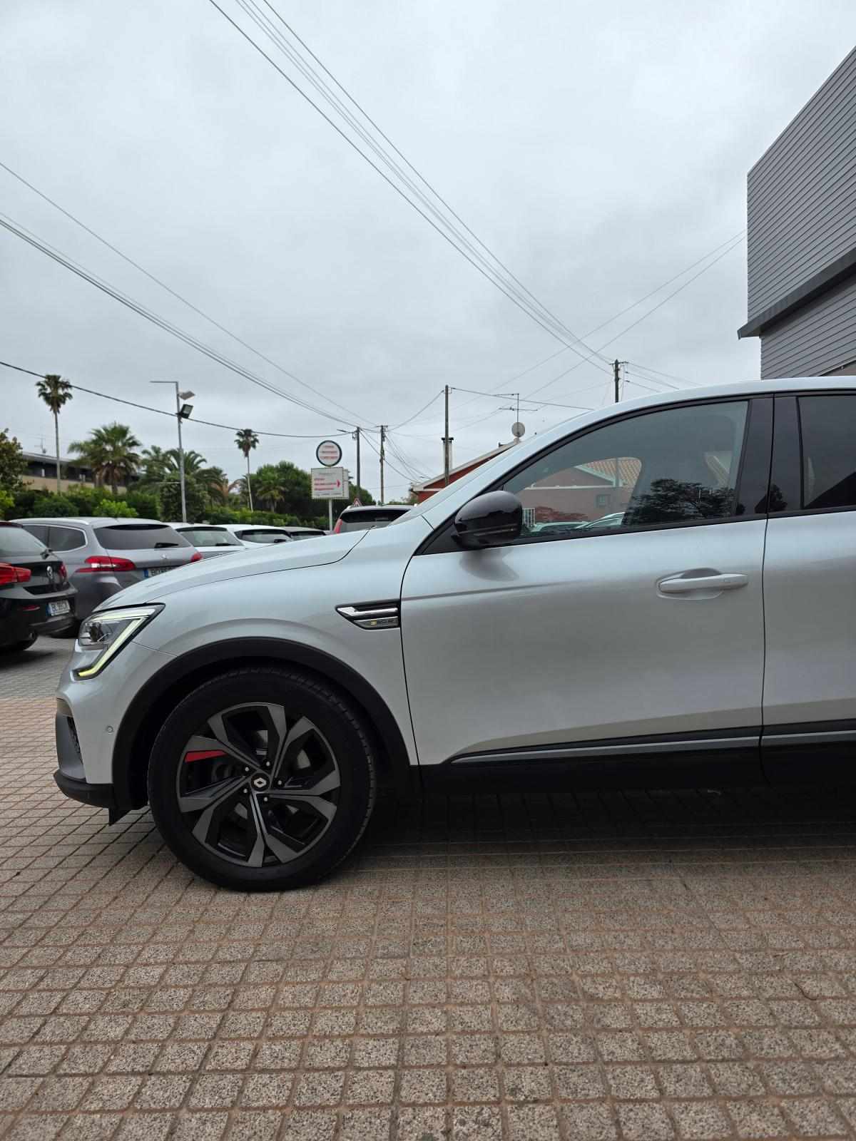 renault-arkana-2022-hibrido-a-gasolina-1598cc