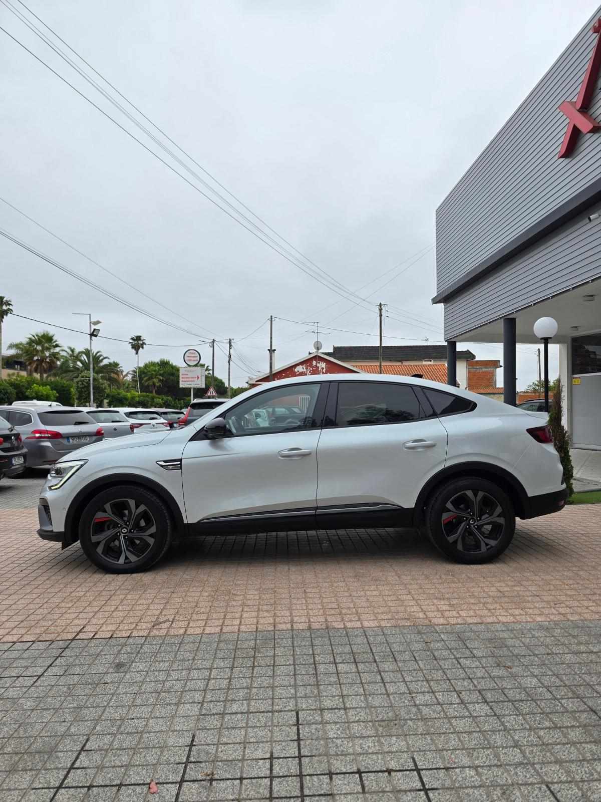 renault-arkana-2022-hibrido-a-gasolina-1598cc