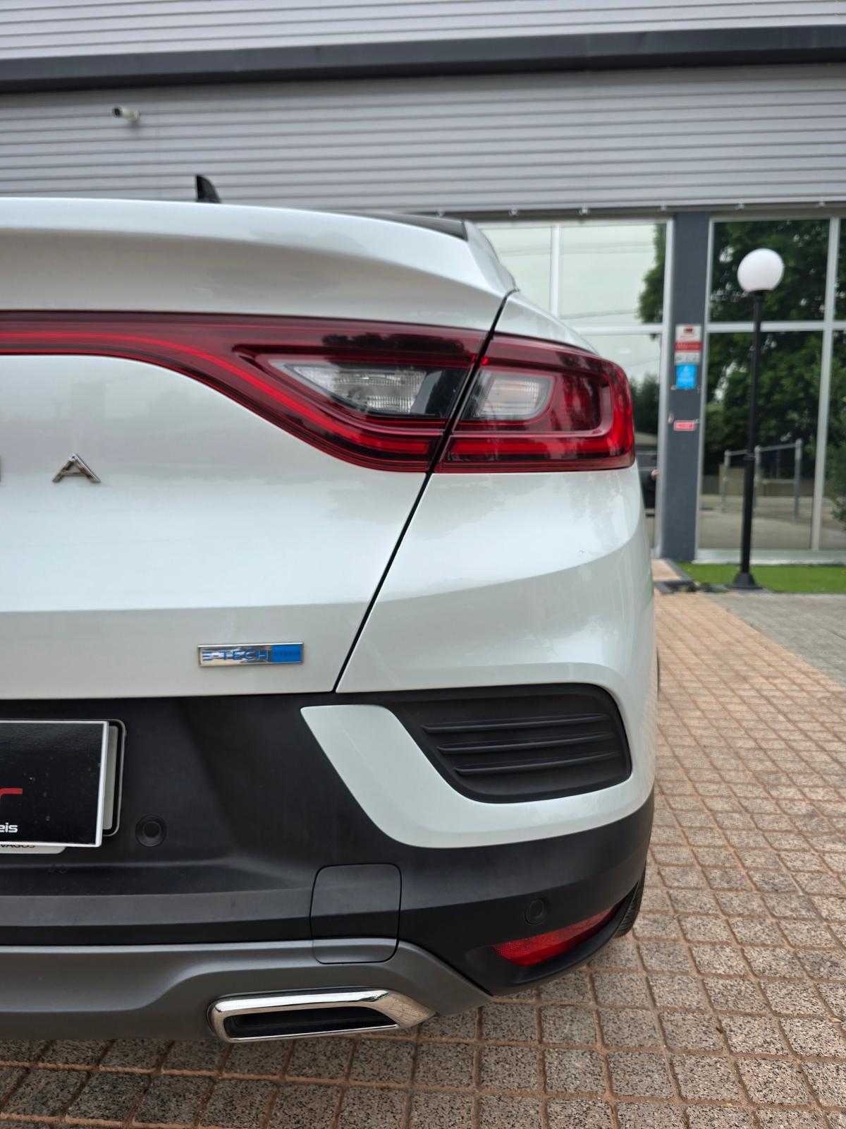 renault-arkana-2022-hibrido-a-gasolina-1598cc