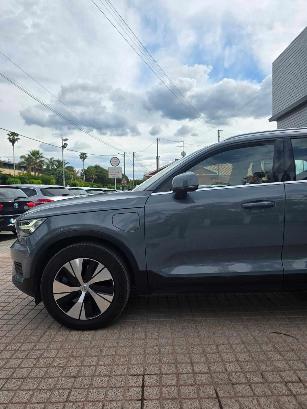 volvo-xc40-2021-hibrido-a-gasolina-1477cc
