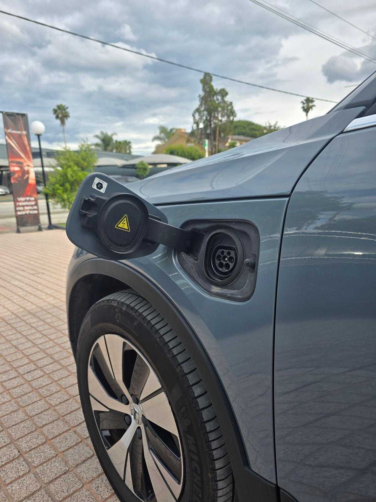 volvo-xc40-2021-hibrido-a-gasolina-1477cc