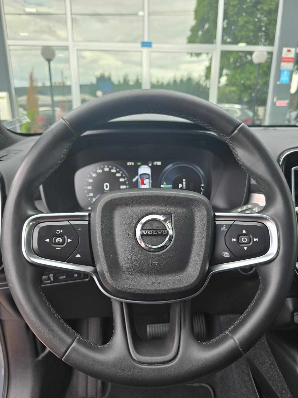 volvo-xc40-2021-hibrido-a-gasolina-1477cc