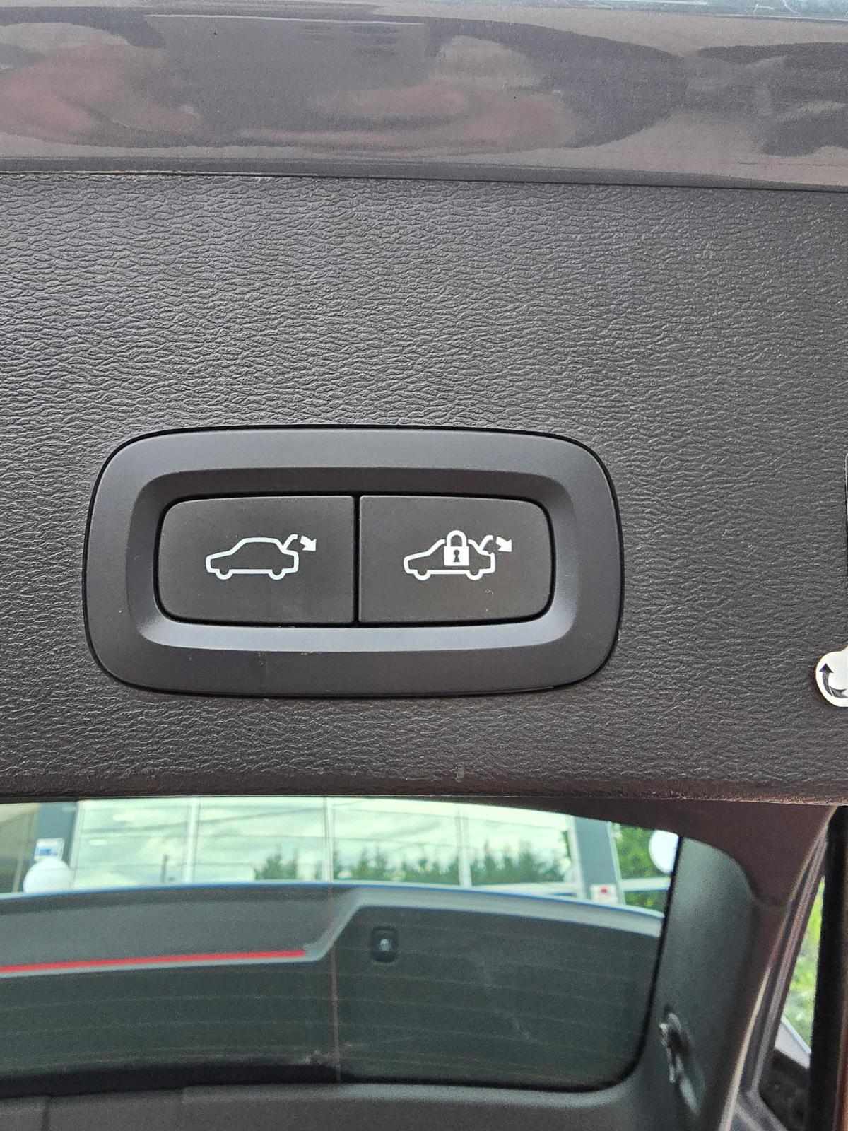 volvo-xc40-2021-hibrido-a-gasolina-1477cc
