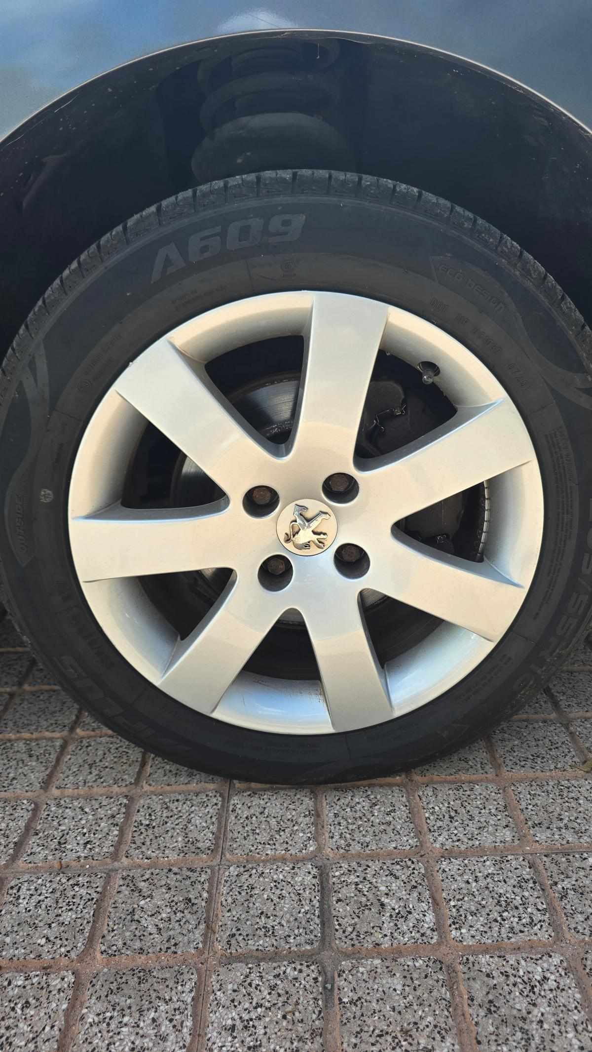 peugeot-308-2008-diesel-1560cc