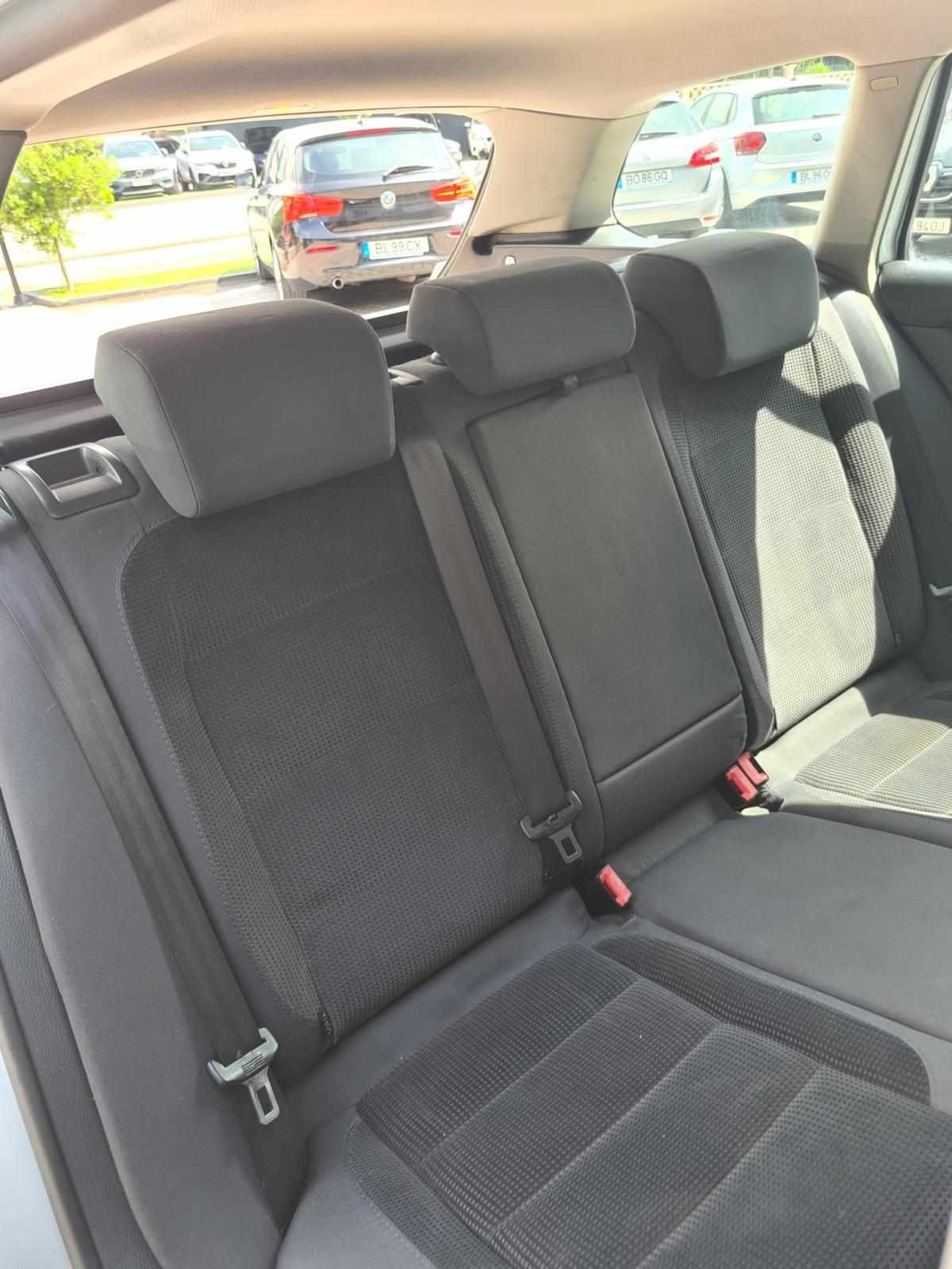 volkswagen-golf-variant-2008-diesel-1896cc