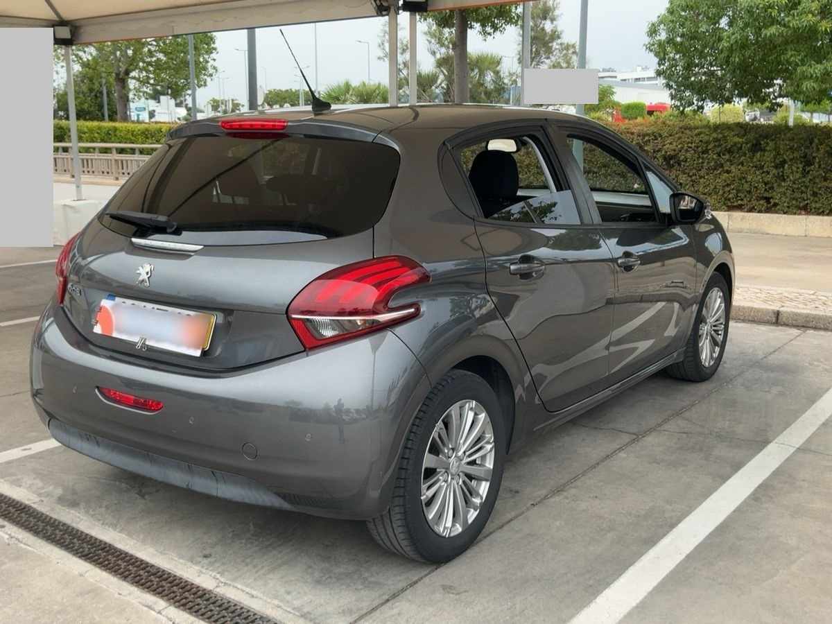 peugeot-208-2019-gasolina-1199cc