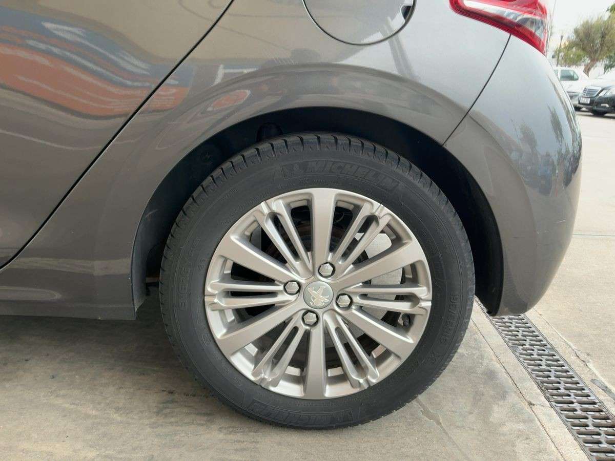 peugeot-208-2019-gasolina-1199cc