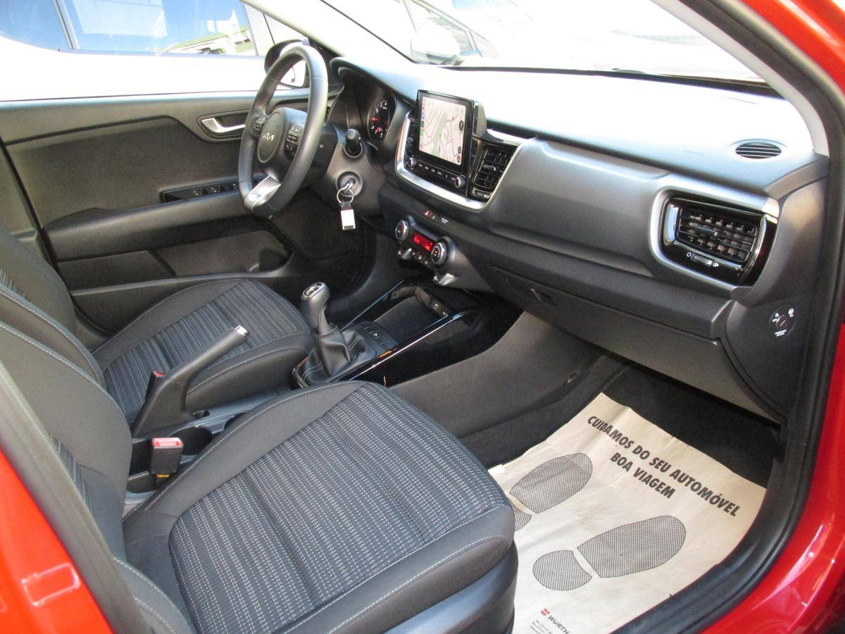 kia-stonic-2023-gasolina-998cc