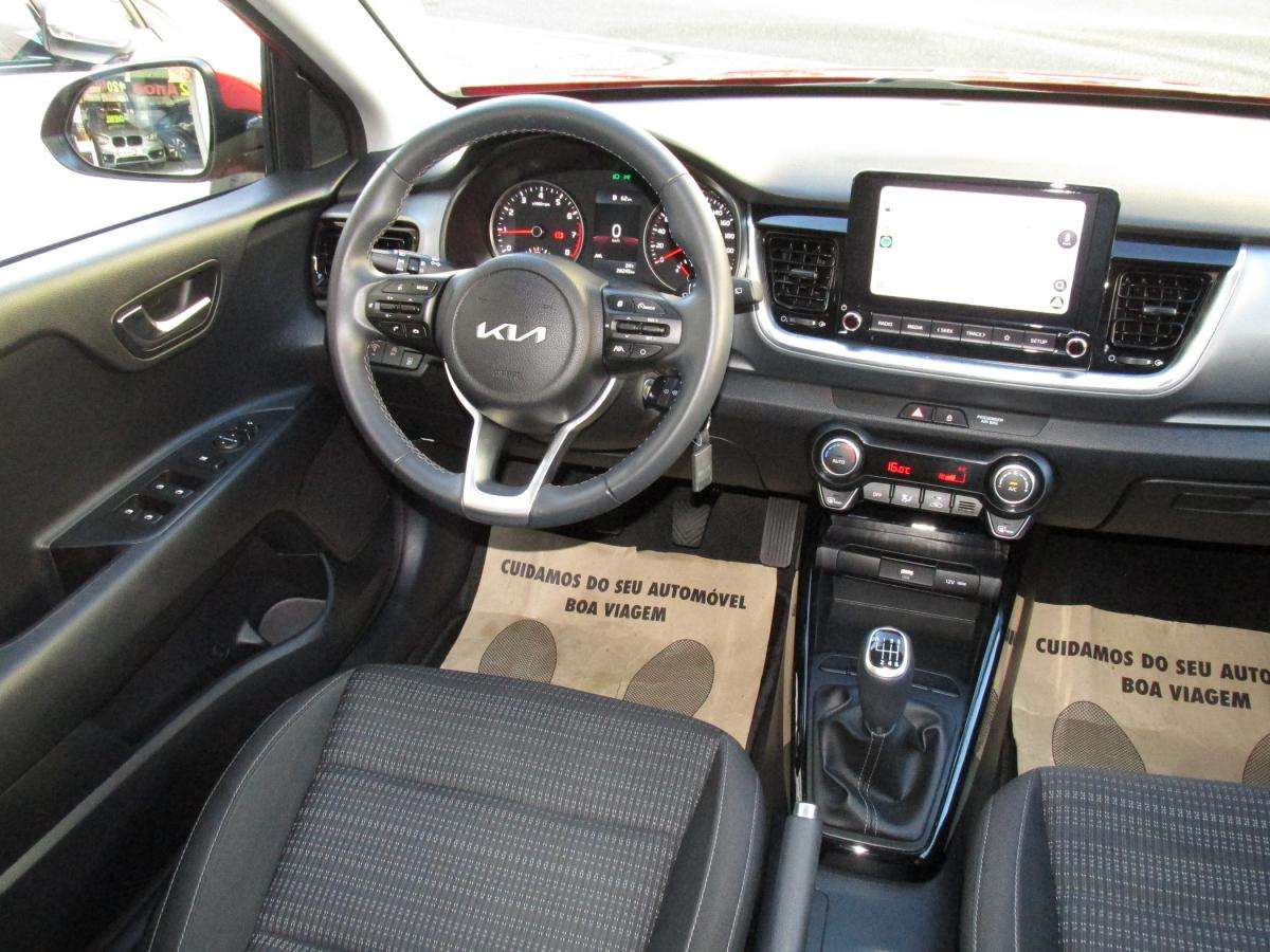 kia-stonic-2023-gasolina-998cc