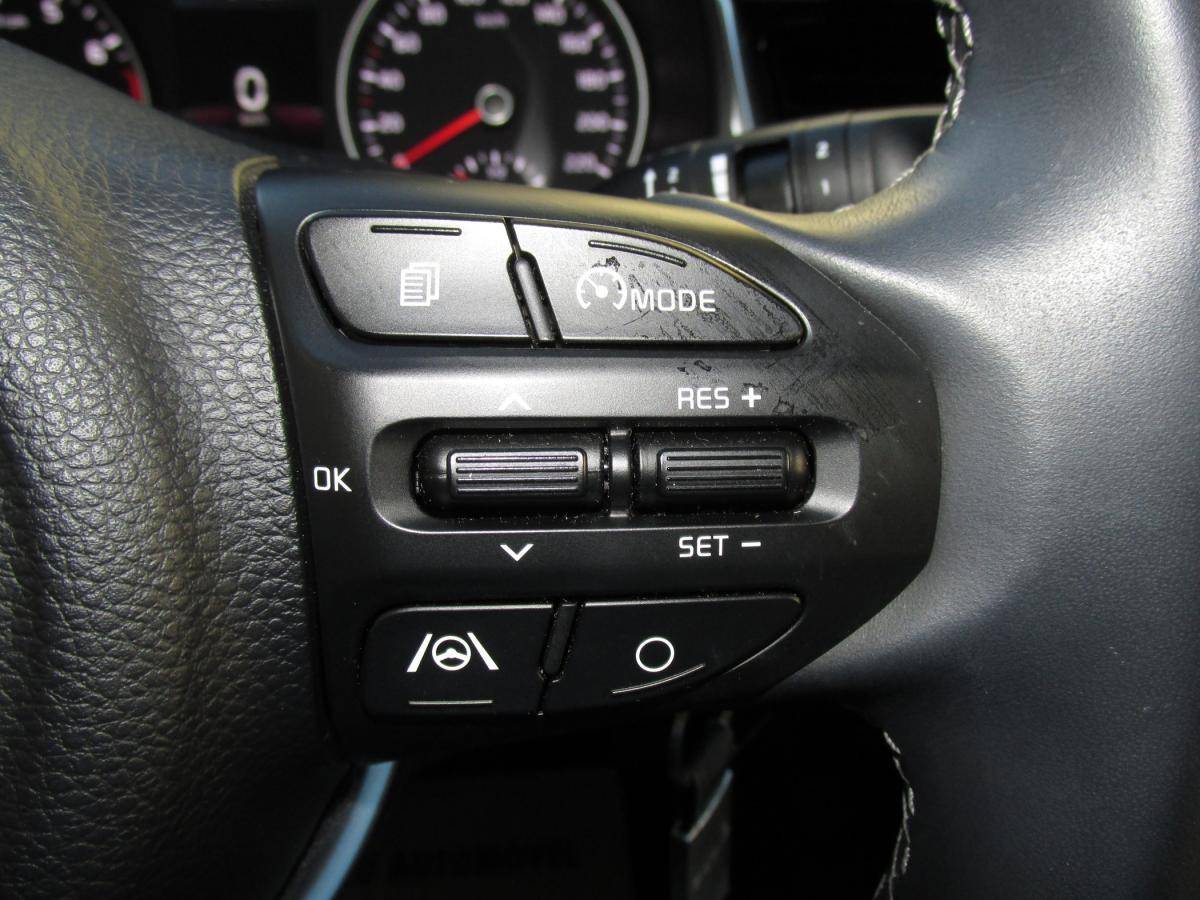 kia-stonic-2023-gasolina-998cc