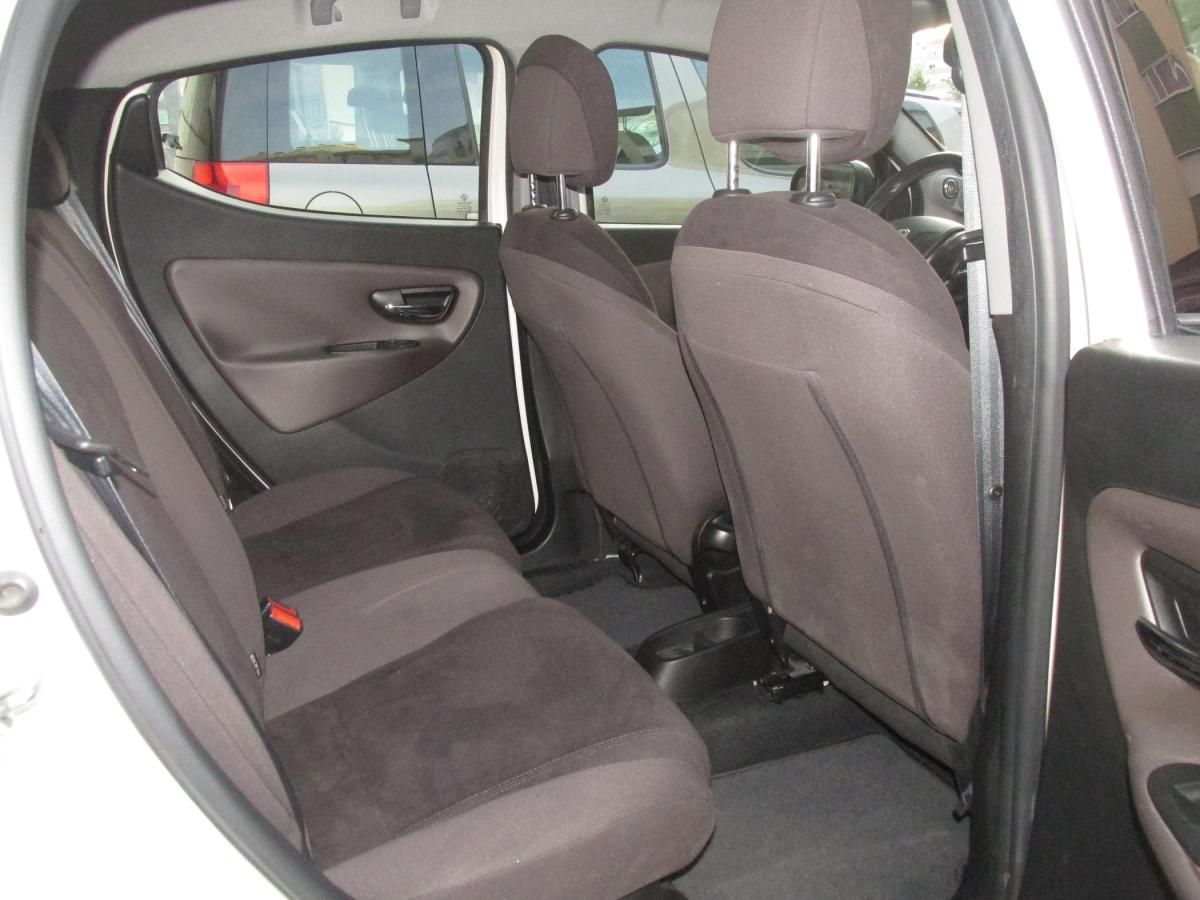 lancia-ypsilon-2011-gasolina-1242cc