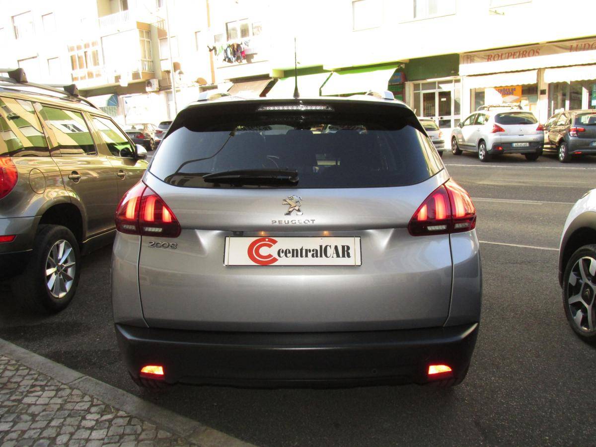 peugeot-2008-2019-gasolina-1199cc