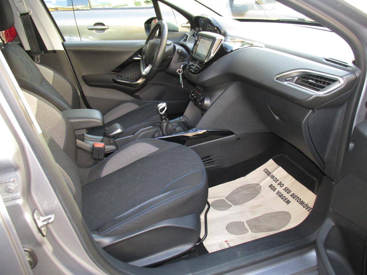 peugeot-2008-2019-gasolina-1199cc
