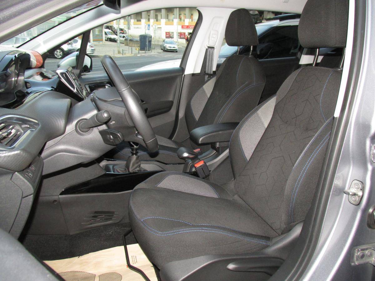 peugeot-2008-2019-gasolina-1199cc