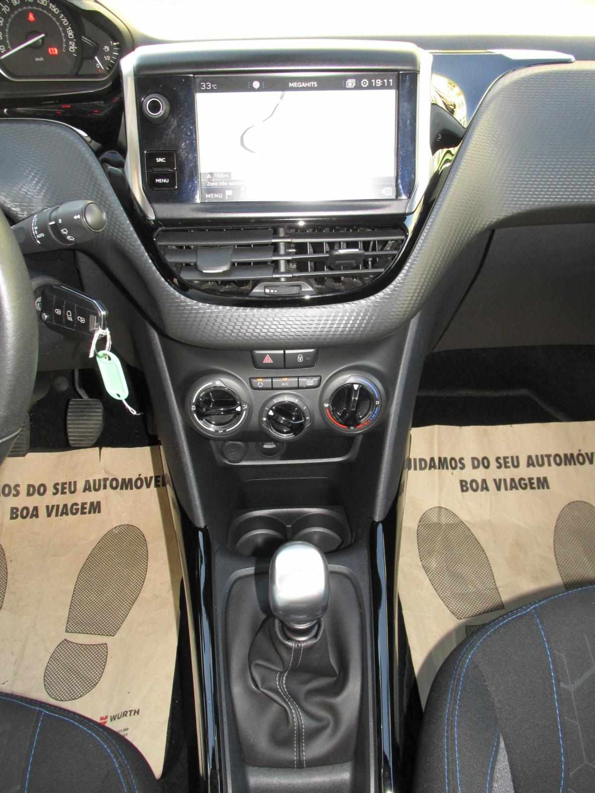 peugeot-2008-2019-gasolina-1199cc