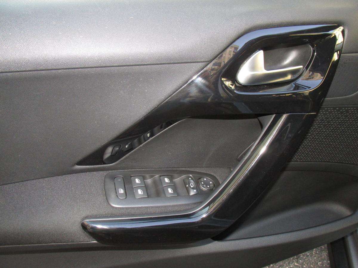 peugeot-2008-2019-gasolina-1199cc
