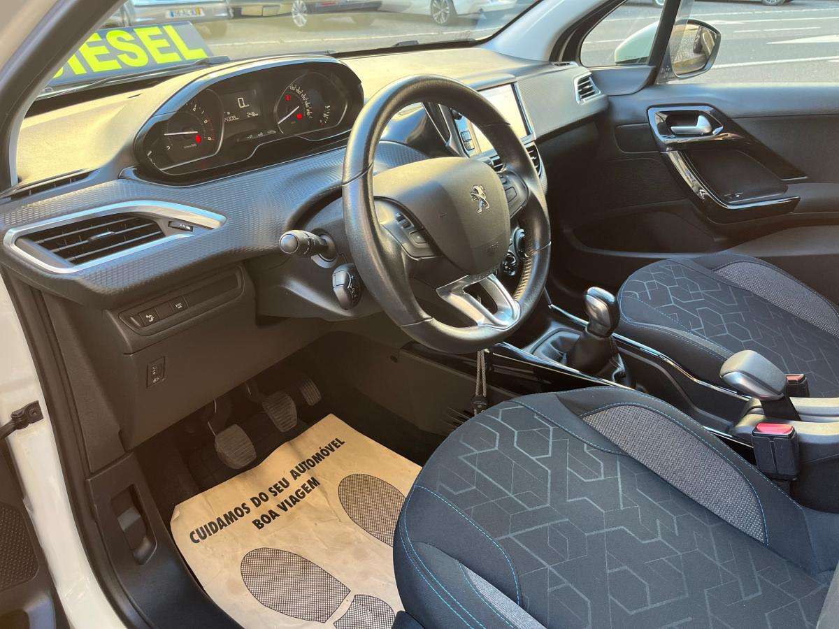 peugeot-2008-2019-diesel-1499cc