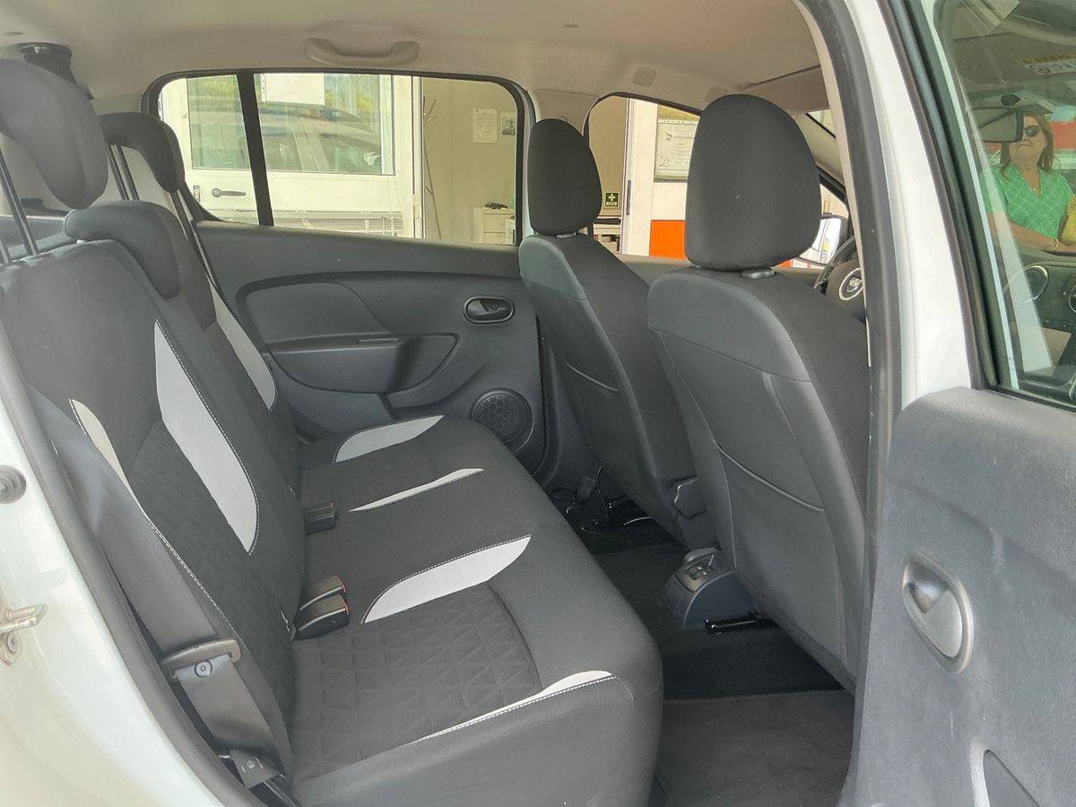 dacia-sandero-2016-gasolina-898cc