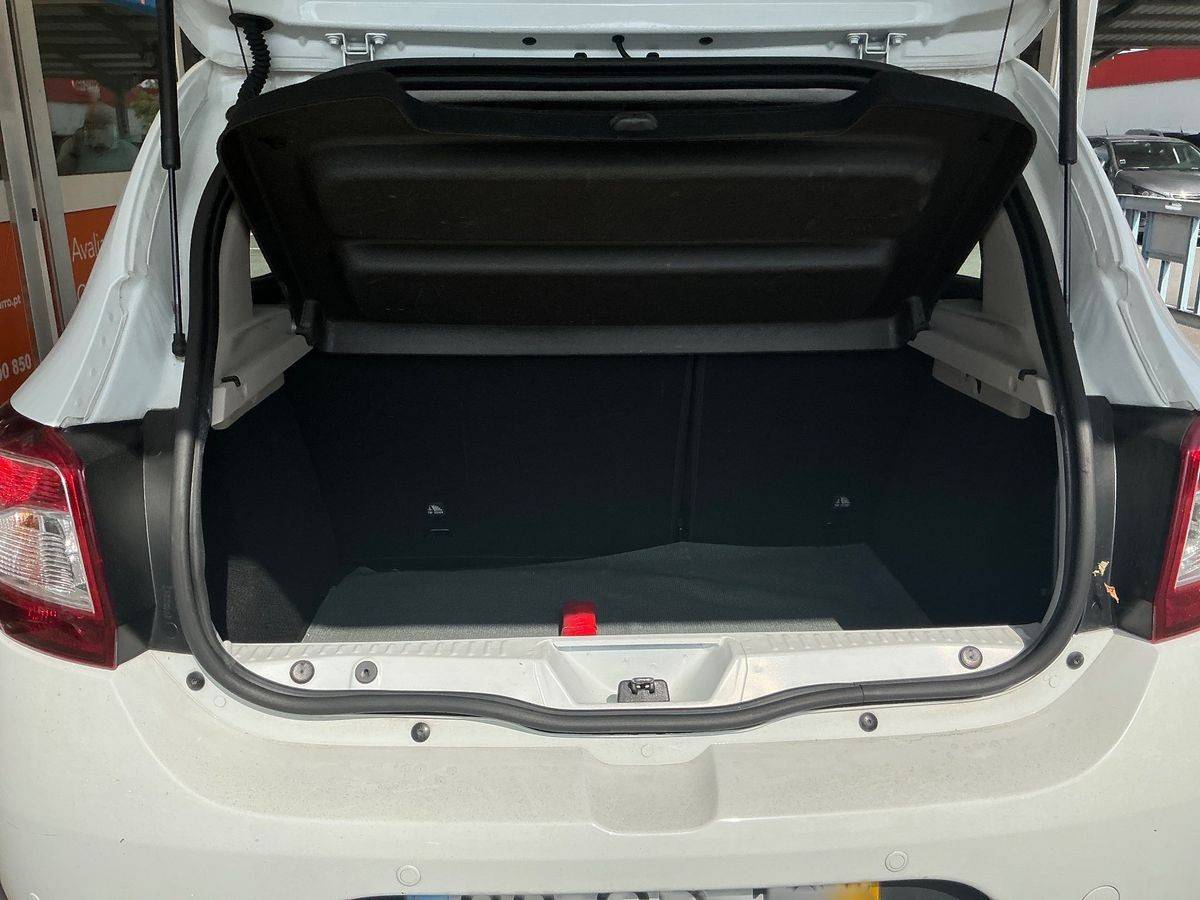 dacia-sandero-2016-gasolina-898cc