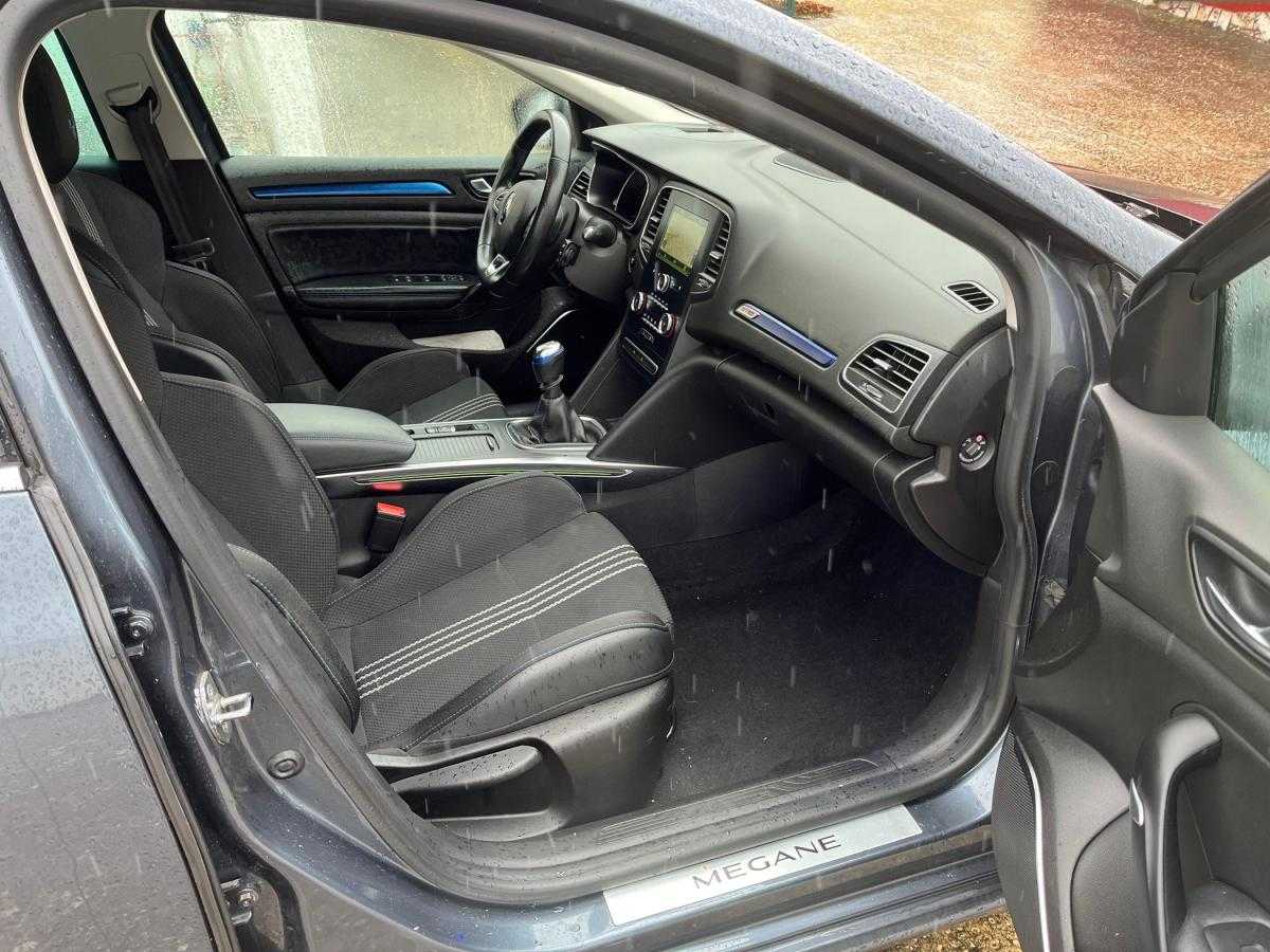 renault-megane-sport-tourer-2019-diesel-1461cc
