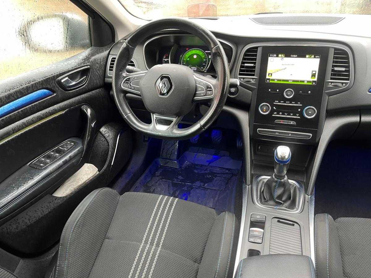 renault-megane-sport-tourer-2019-diesel-1461cc