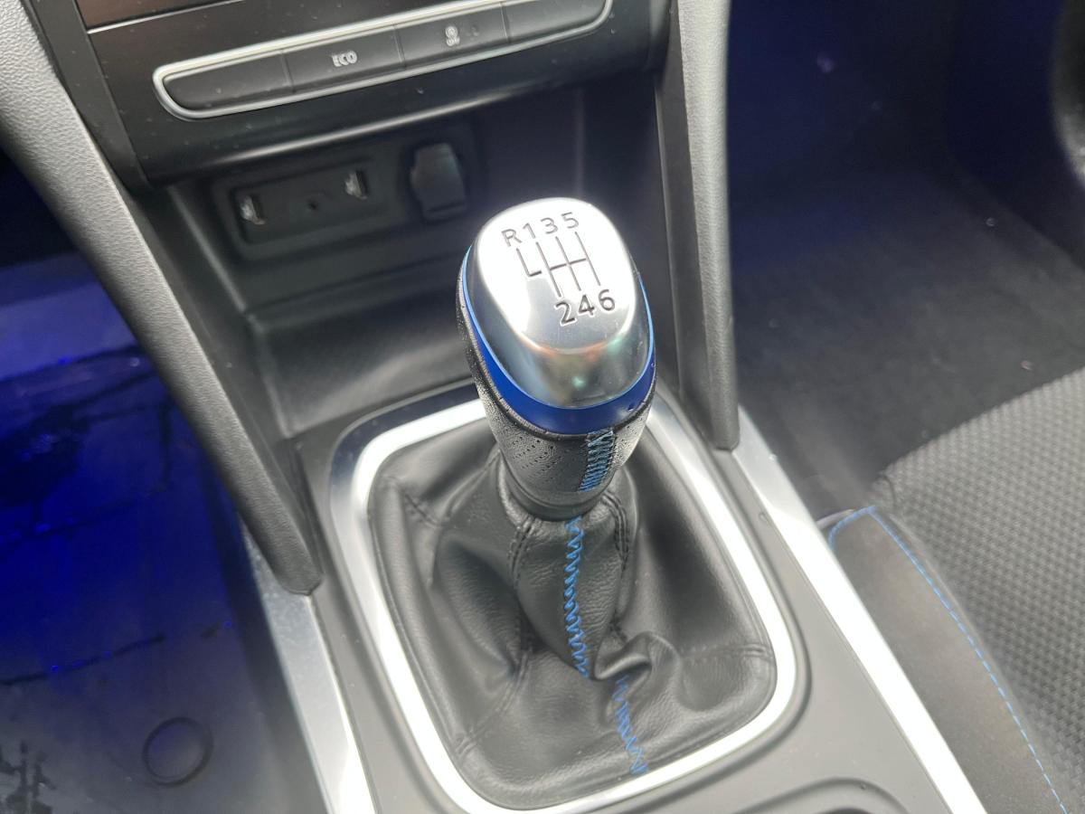 renault-megane-sport-tourer-2019-diesel-1461cc
