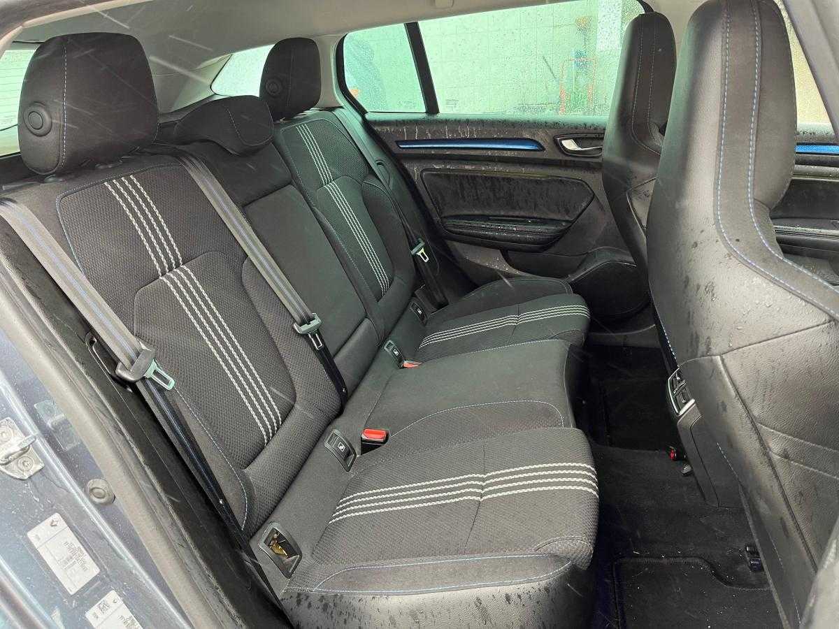 renault-megane-sport-tourer-2019-diesel-1461cc