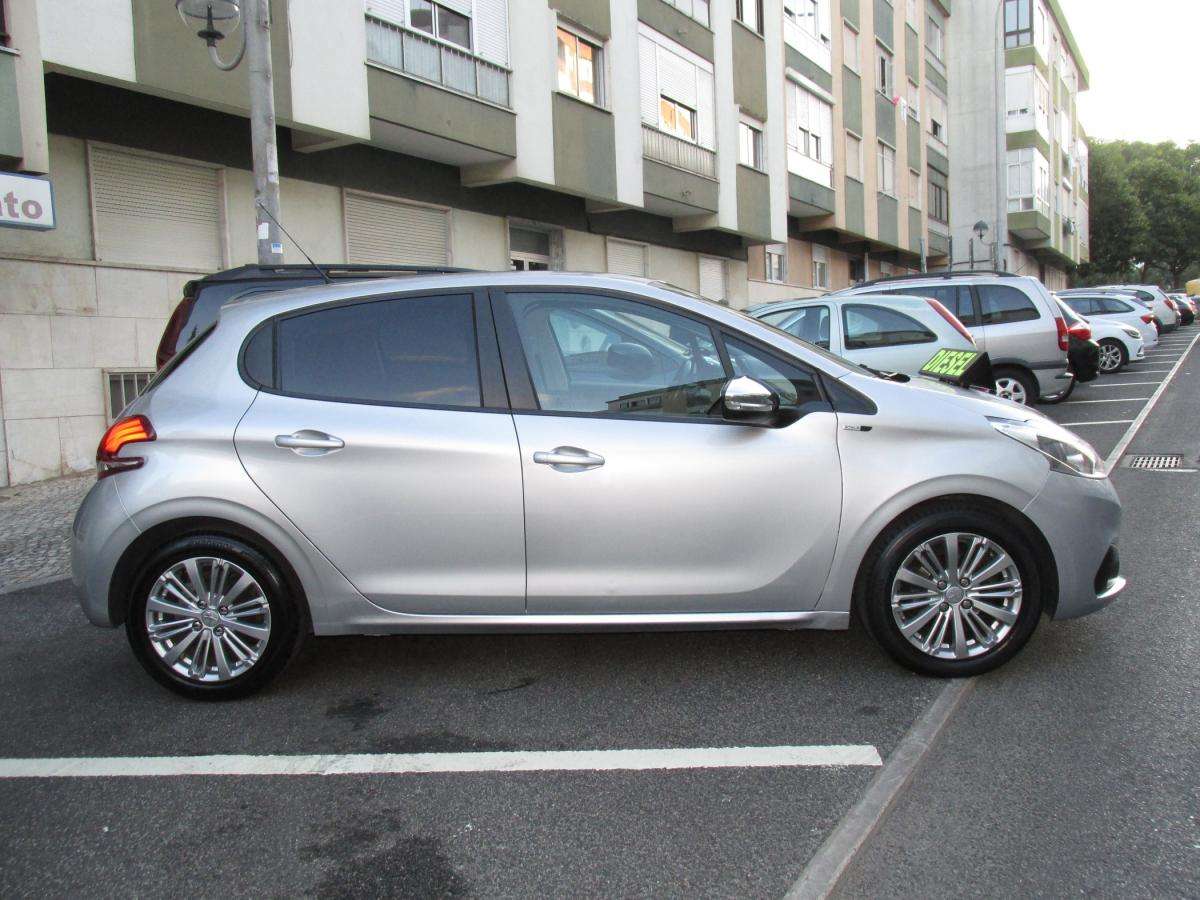 peugeot-208-2016-diesel-1560cc