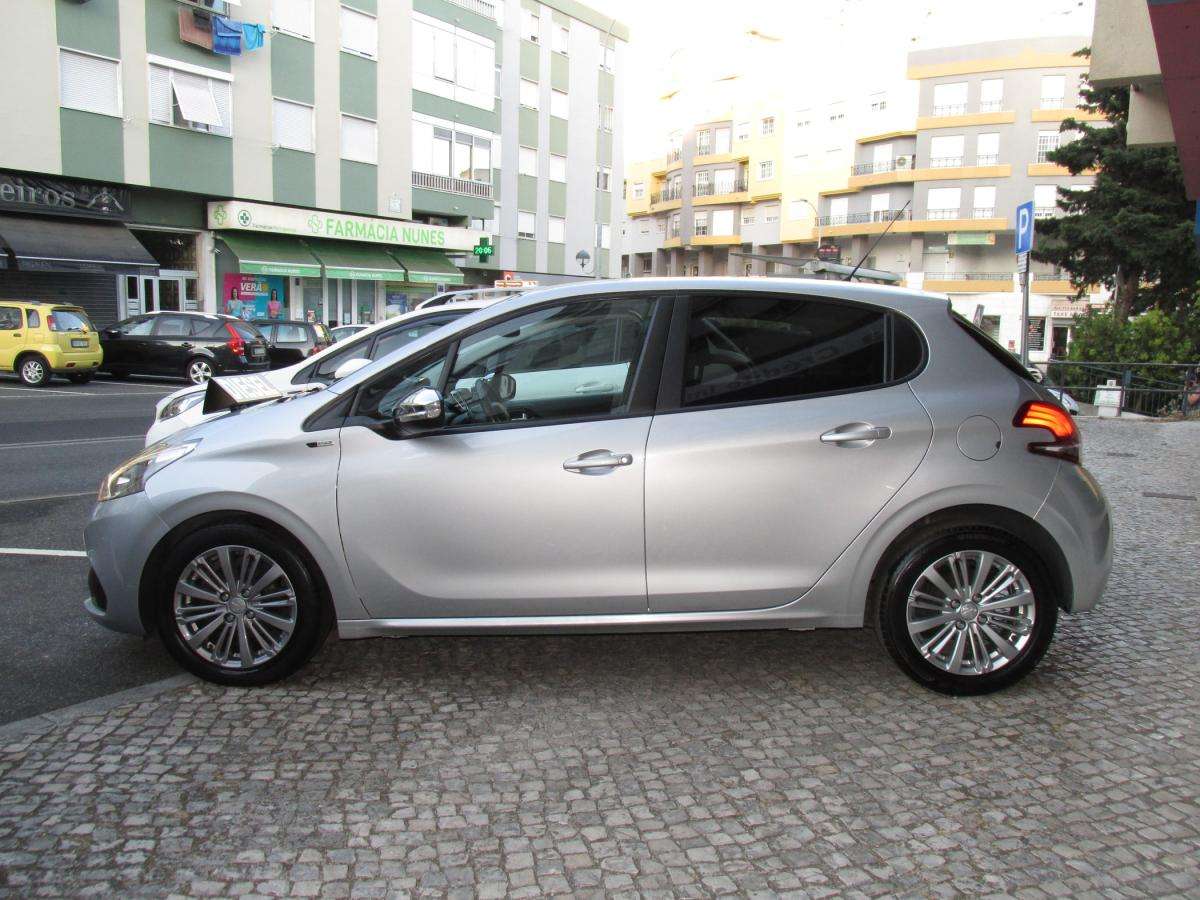 peugeot-208-2016-diesel-1560cc