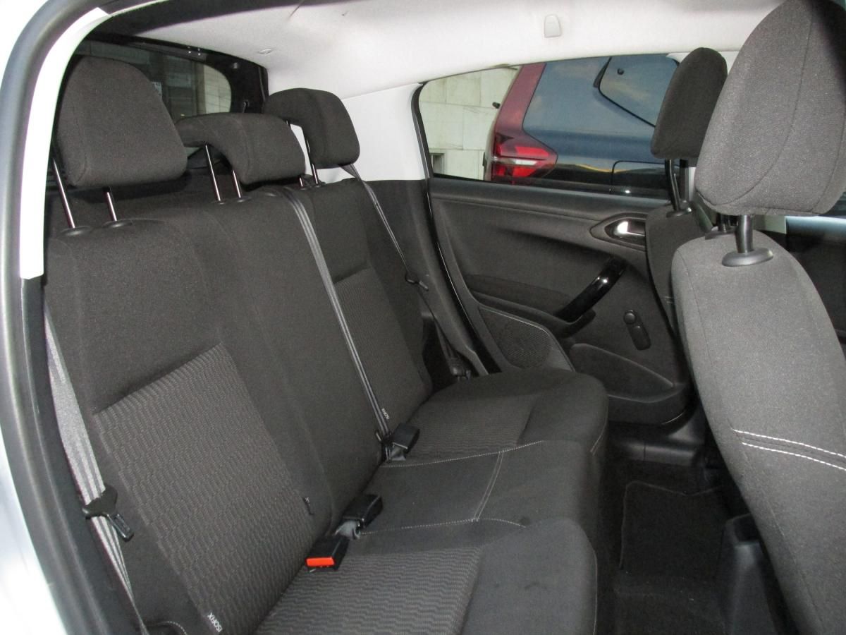 peugeot-208-2016-diesel-1560cc