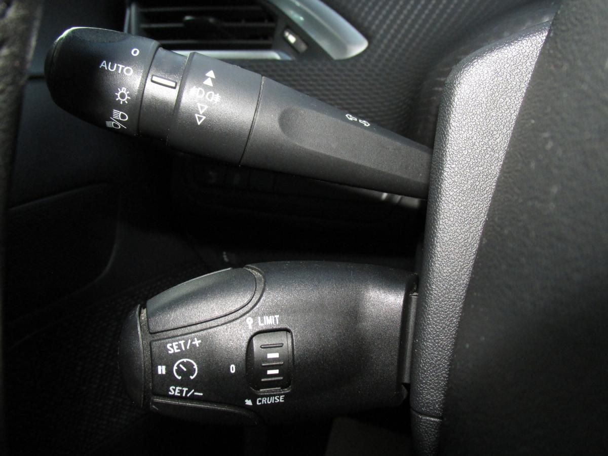 peugeot-208-2016-diesel-1560cc