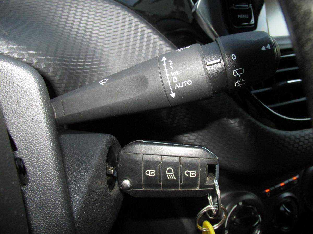 peugeot-208-2016-diesel-1560cc