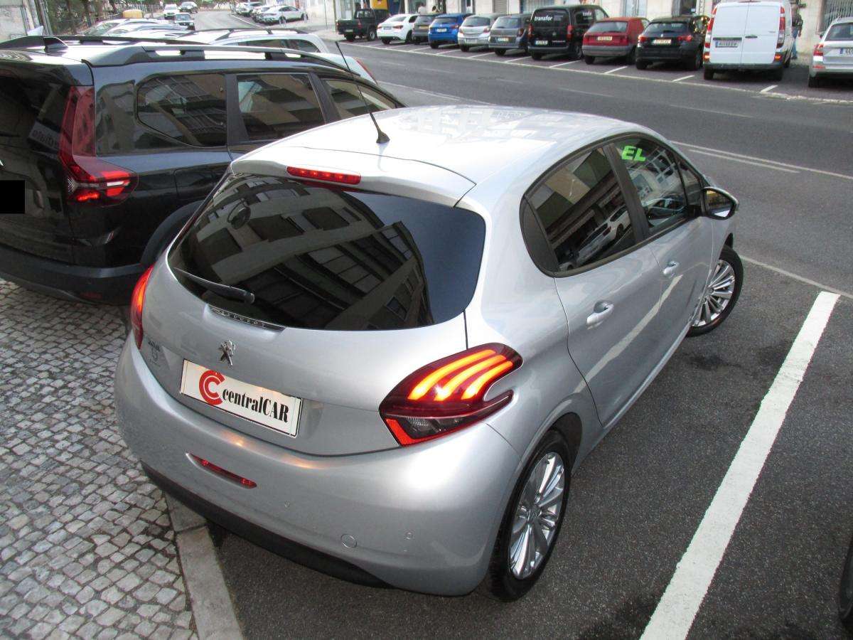 peugeot-208-2016-diesel-1560cc