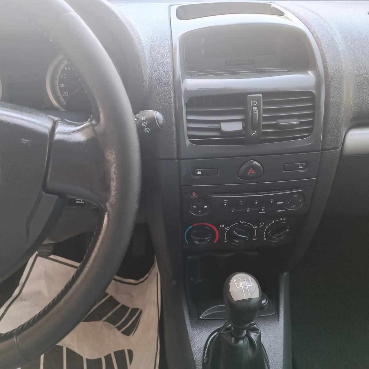renault-clio-1-2-2008-gasolina-1149cc